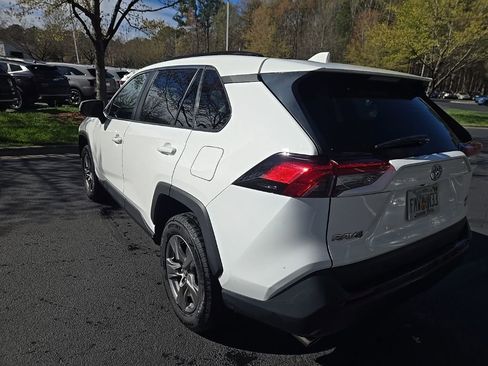 Used 2024 Toyota RAV4 XLE image 7