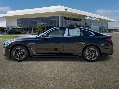 New 2026 BMW i4 eDrive40 RWD image 6