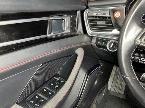 Used 2023 Porsche Panamera GTS image 24