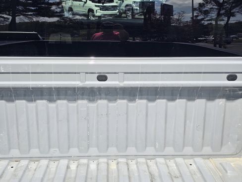 Used 2024 Chevrolet Silverado 1500 LT image 12