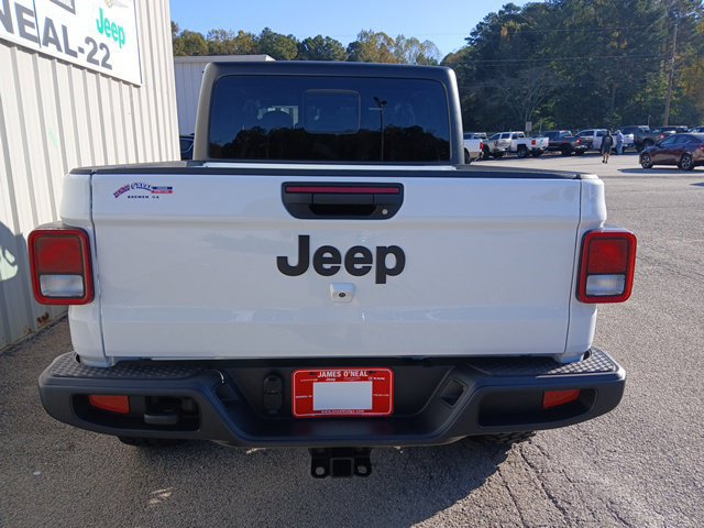 Used 2025 Jeep Gladiator Sport AWD/4WD image 4