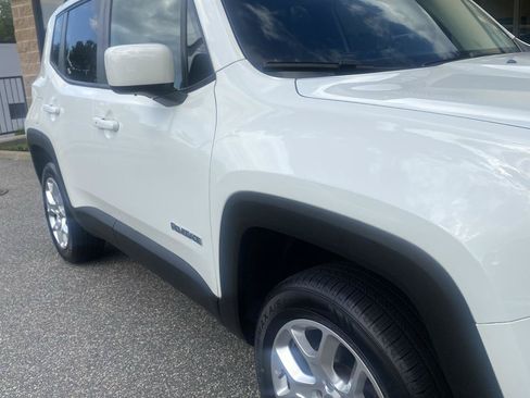 Used 2015 Jeep Renegade Latitude w/ Popular Equipment Group AWD/4WD image 27