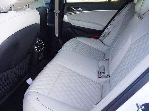 Certified 2025 Genesis G70 3.3T Advanced w/ Sport Prestige Package image 18