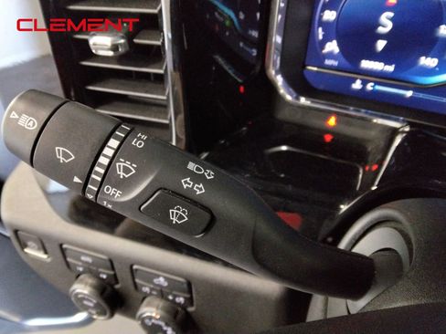 Used 2023 Chevrolet Silverado 1500 LT image 14