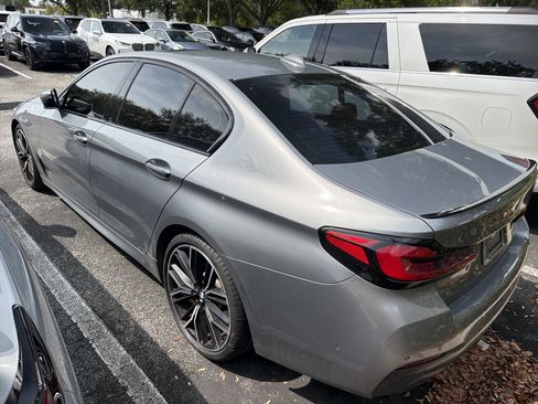 Used 2023 BMW 540i w/ M Sport Package RWD image 3