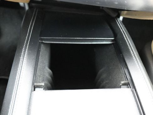 Used 2013 Tesla Model S Performance image 19