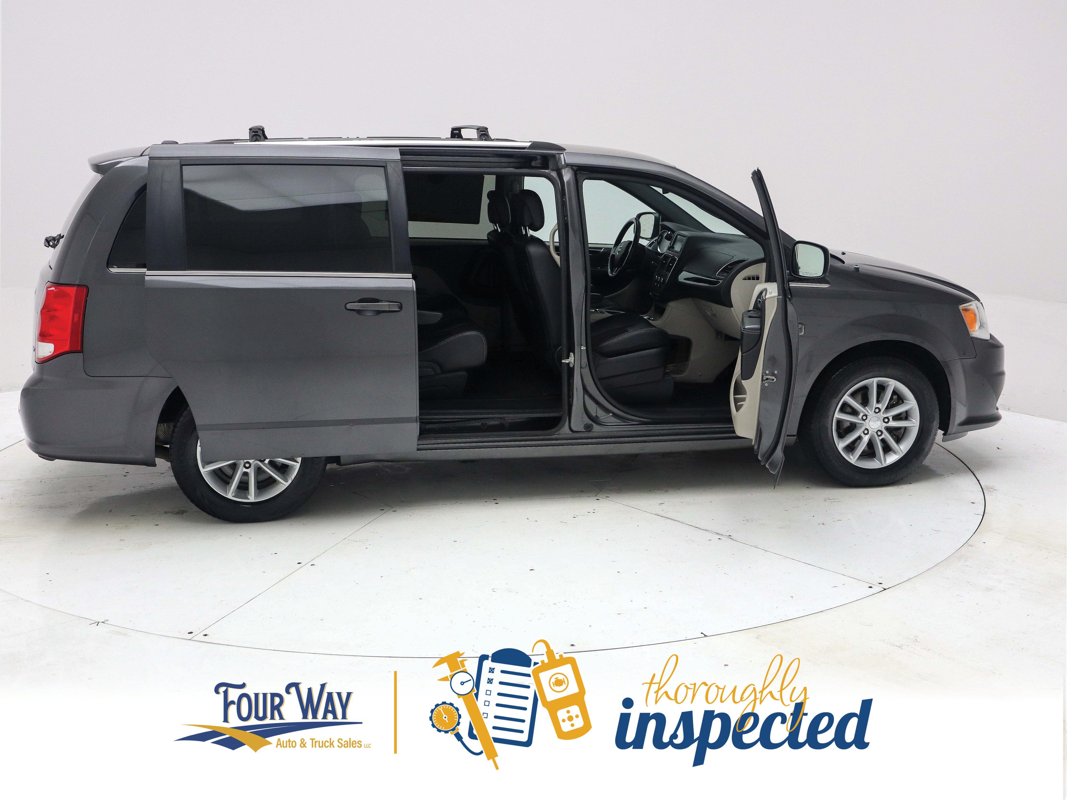 Used 2020 Dodge Grand Caravan SXT FWD image 3