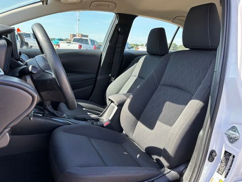 Used 2024 Toyota Corolla LE FWD image 11
