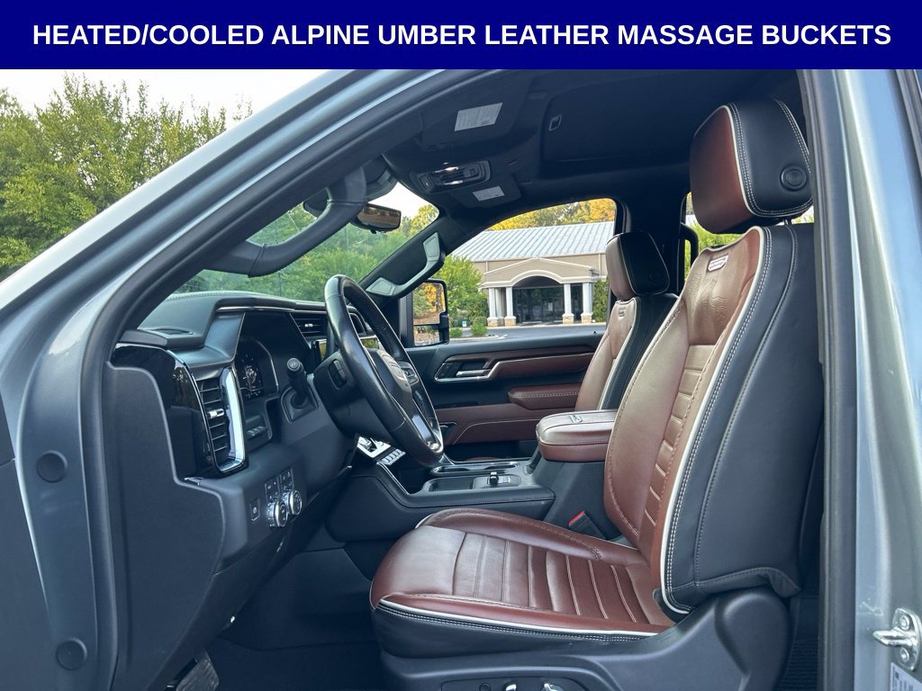 Used 2024 GMC Sierra 3500 Denali Ultimate AWD/4WD image 5