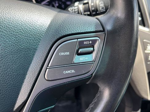 Used 2018 Hyundai Santa Fe Sport AWD/4WD image 33