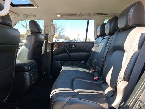 Used 2019 Nissan Armada SL w/ Premium Package image 10