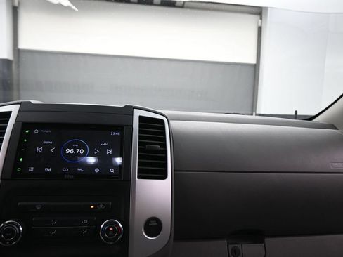 Used 2017 Nissan Frontier SV RWD image 46