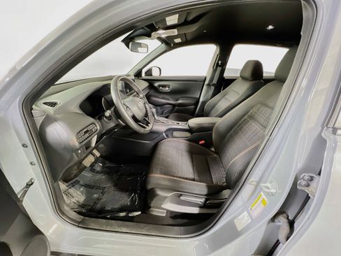 Used 2024 Honda HR-V Sport image 19