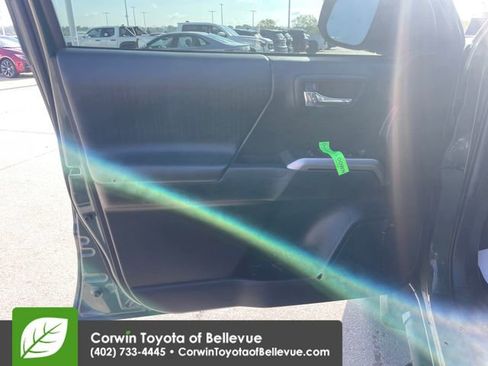 Used 2022 Toyota Tacoma Limited AWD/4WD image 18