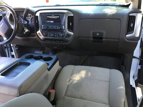 Used 2017 Chevrolet Silverado 1500 LT w/ All Star Edition AWD/4WD image 34