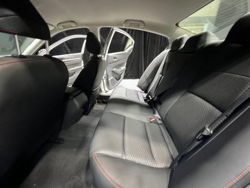 New 2025 Nissan Altima 2.5 SR image 17