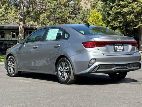 Certified 2024 Kia Forte LXS FWD image 6