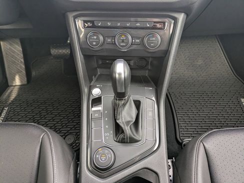 Certified 2021 Volkswagen Tiguan S image 19