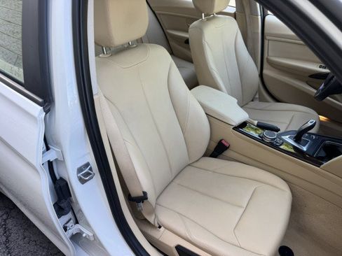 Used 2015 BMW 320i Sedan RWD image 37