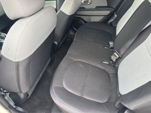 Used 2019 Kia Soul w/ Convenience Package FWD image 12