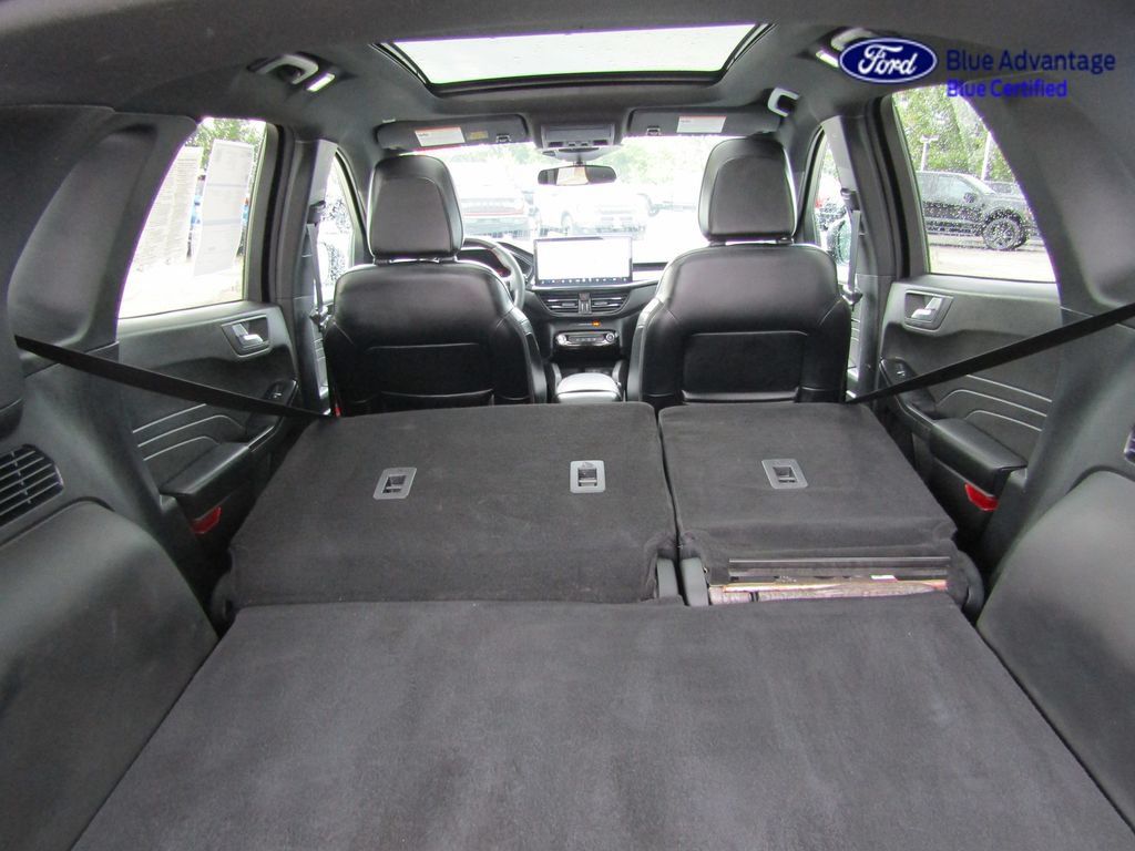 Certified 2025 Ford Escape ST-Line w/ Tech Pack #1 AWD/4WD image 14