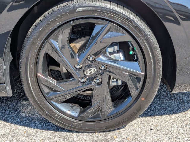 Certified 2026 Hyundai Elantra SEL Sport Premium FWD image 13