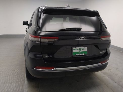 Used 2023 Jeep Grand Cherokee Limited AWD/4WD image 6