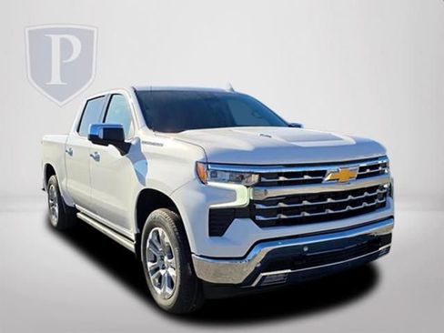 New 2026 Chevrolet Silverado 1500 LTZ w/ Technology Package AWD/4WD image 13