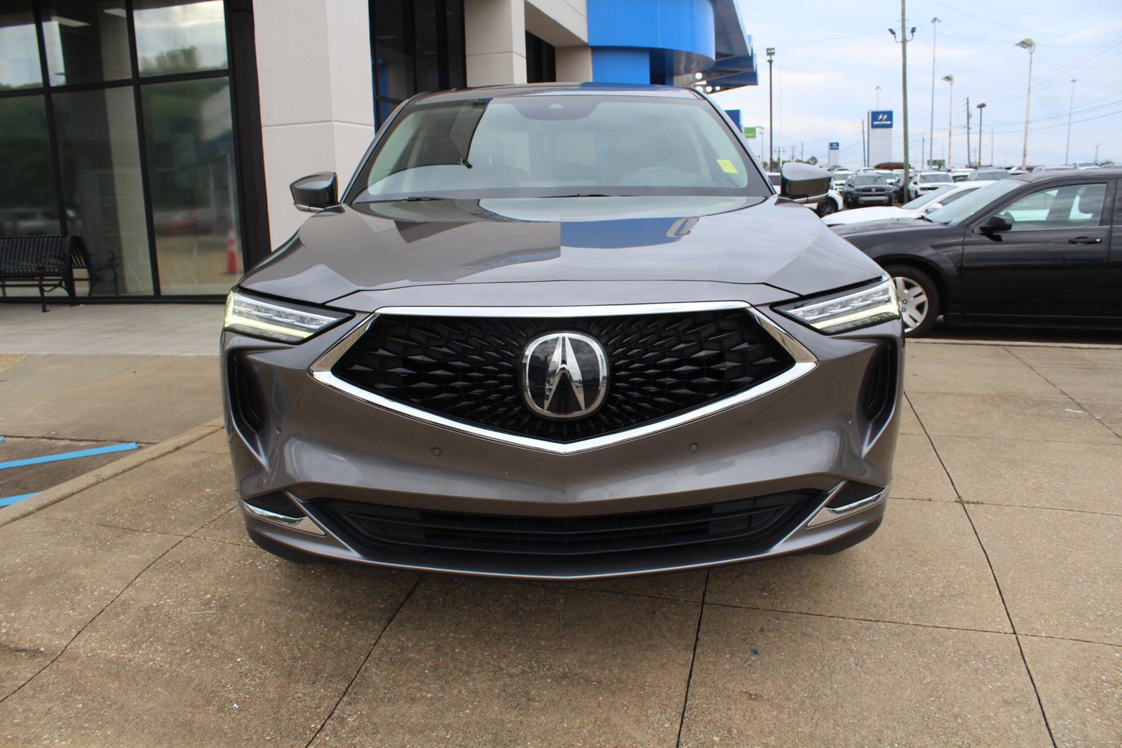 Certified 2024 Acura MDX w/ Technology Package AWD/4WD image 2