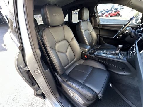 Used 2021 Porsche Macan GTS image 14