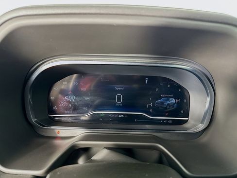 Used 2024 Chevrolet Tahoe LT image 18