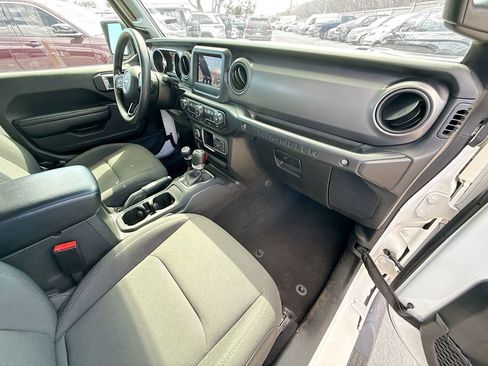 Used 2023 Jeep Wrangler Unlimited Sport AWD/4WD image 33