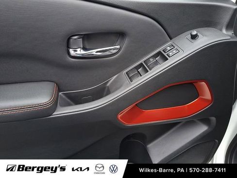 Used 2023 Nissan Frontier PRO-4X w/ Pro Convenience Package image 14