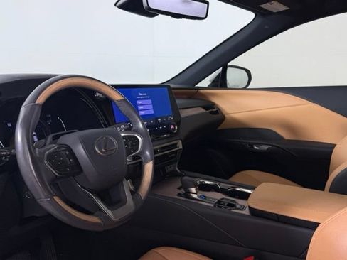 Used 2024 Lexus RX 350 Premium Plus w/ Convenience Package FWD image 4