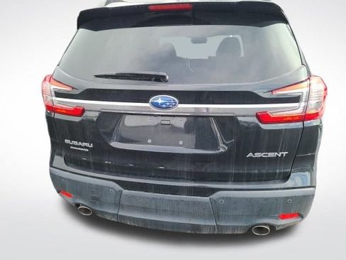 Used 2024 Subaru Ascent Premium w/ Convenience Package image 11