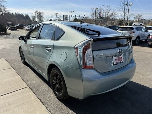 Used 2015 Toyota Prius Three w/ Solar Roof Package image 3