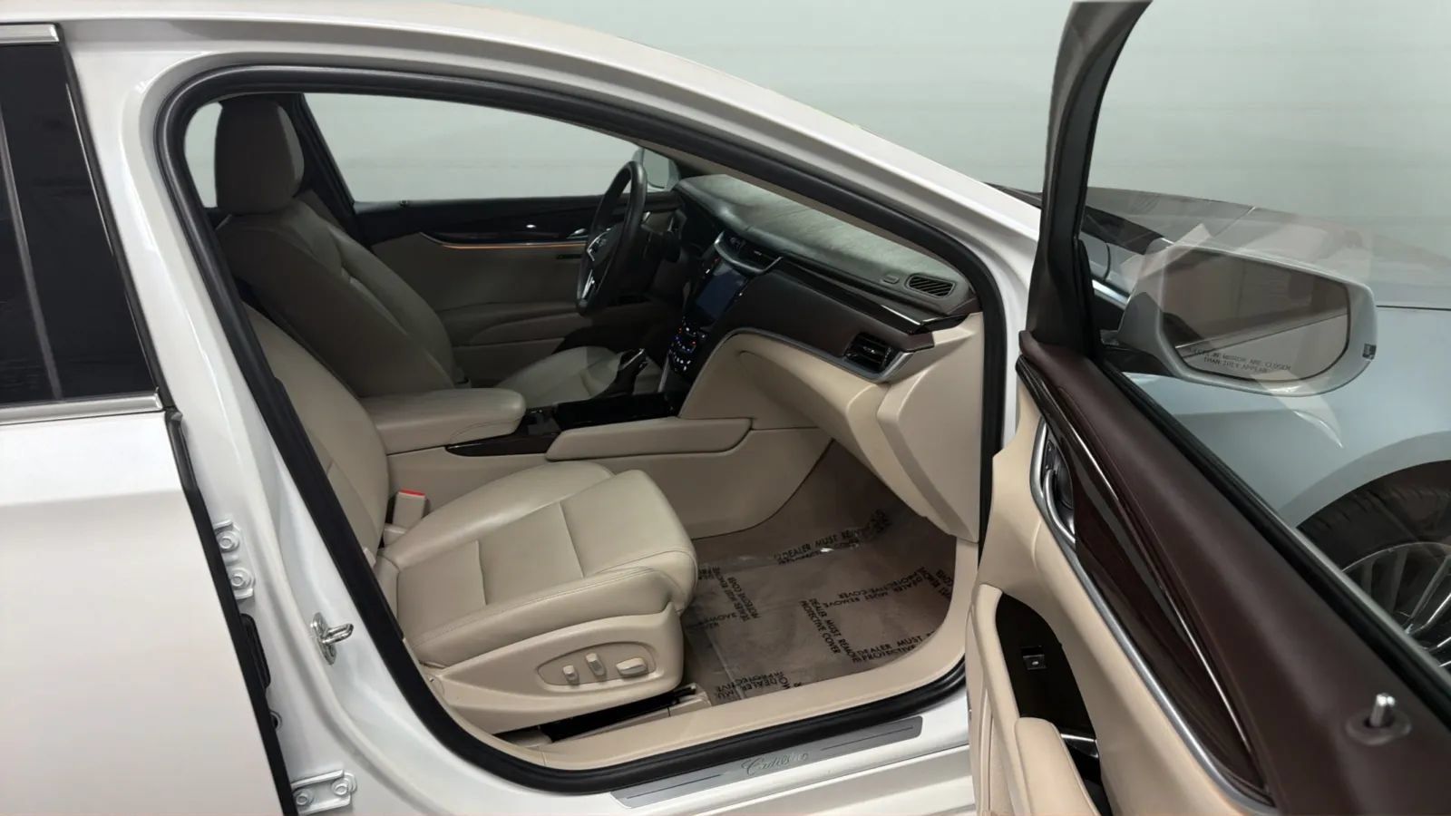 Used 2017 Cadillac XTS Luxury AWD/4WD image 22