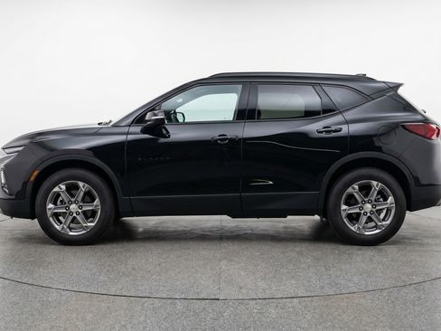 Used 2025 Chevrolet Blazer LT FWD image 5