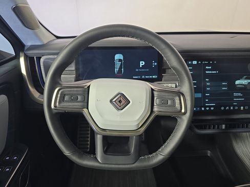 Used 2024 Rivian R1S Adventure AWD/4WD image 28