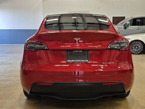Used 2023 Tesla Model Y Long Range AWD/4WD image 5