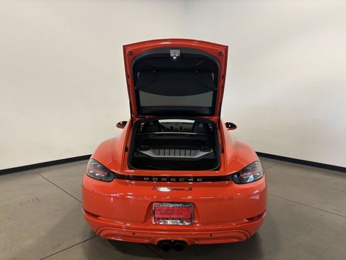 Used 2017 Porsche 718 Cayman S RWD image 30