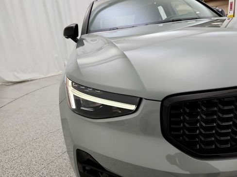 New 2026 Volvo XC40 B5 Ultra w/ Climate Package AWD/4WD image 31