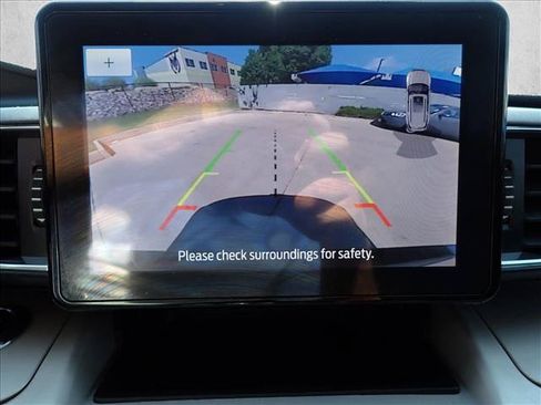 Used 2024 Ford Explorer XLT w/ Equipment Group 202A AWD/4WD image 24