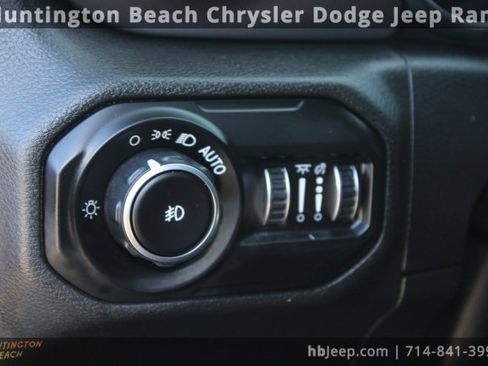 Used 2021 Jeep Wrangler Unlimited Sport image 14