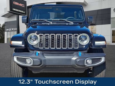 Used 2024 Jeep Wrangler Unlimited Sahara w/ Technology Group AWD/4WD image 23
