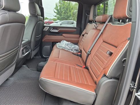 New 2026 GMC Sierra 2500 Denali Ultimate AWD/4WD image 38