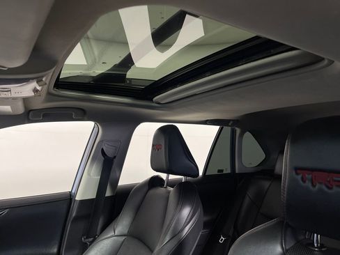 Certified 2022 Toyota RAV4 TRD Off-Road image 30