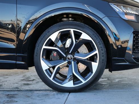 Used 2023 Audi RS Q8 4.0T image 17