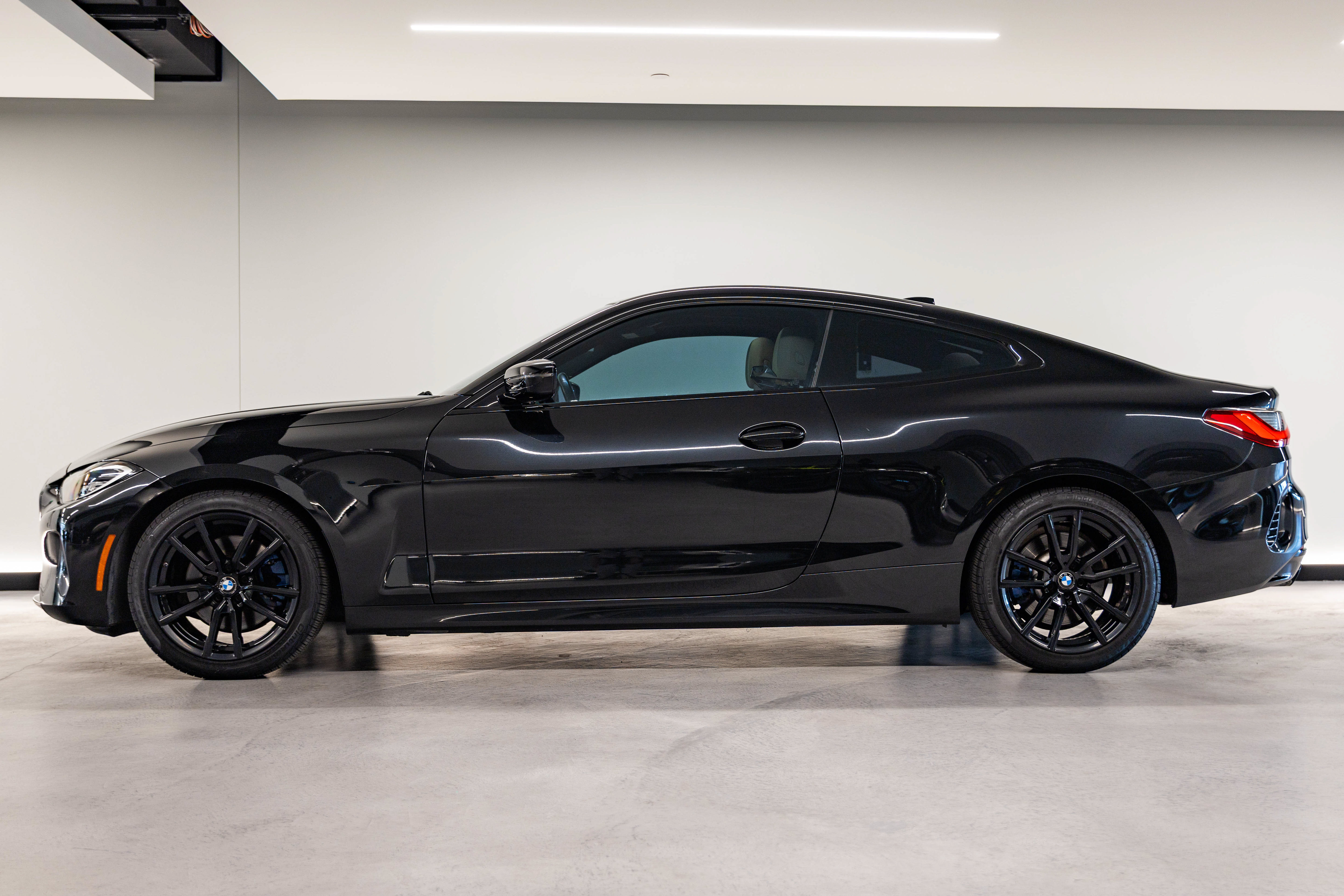 Used 2021 BMW 430i Coupe RWD image 1