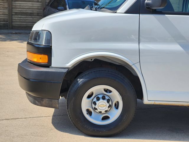 Used 2025 Chevrolet Express 3500 LS RWD image 14